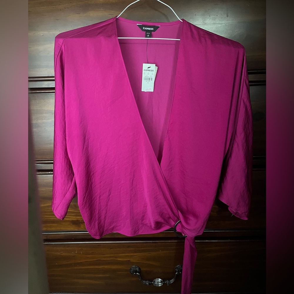 Express wrap shirt